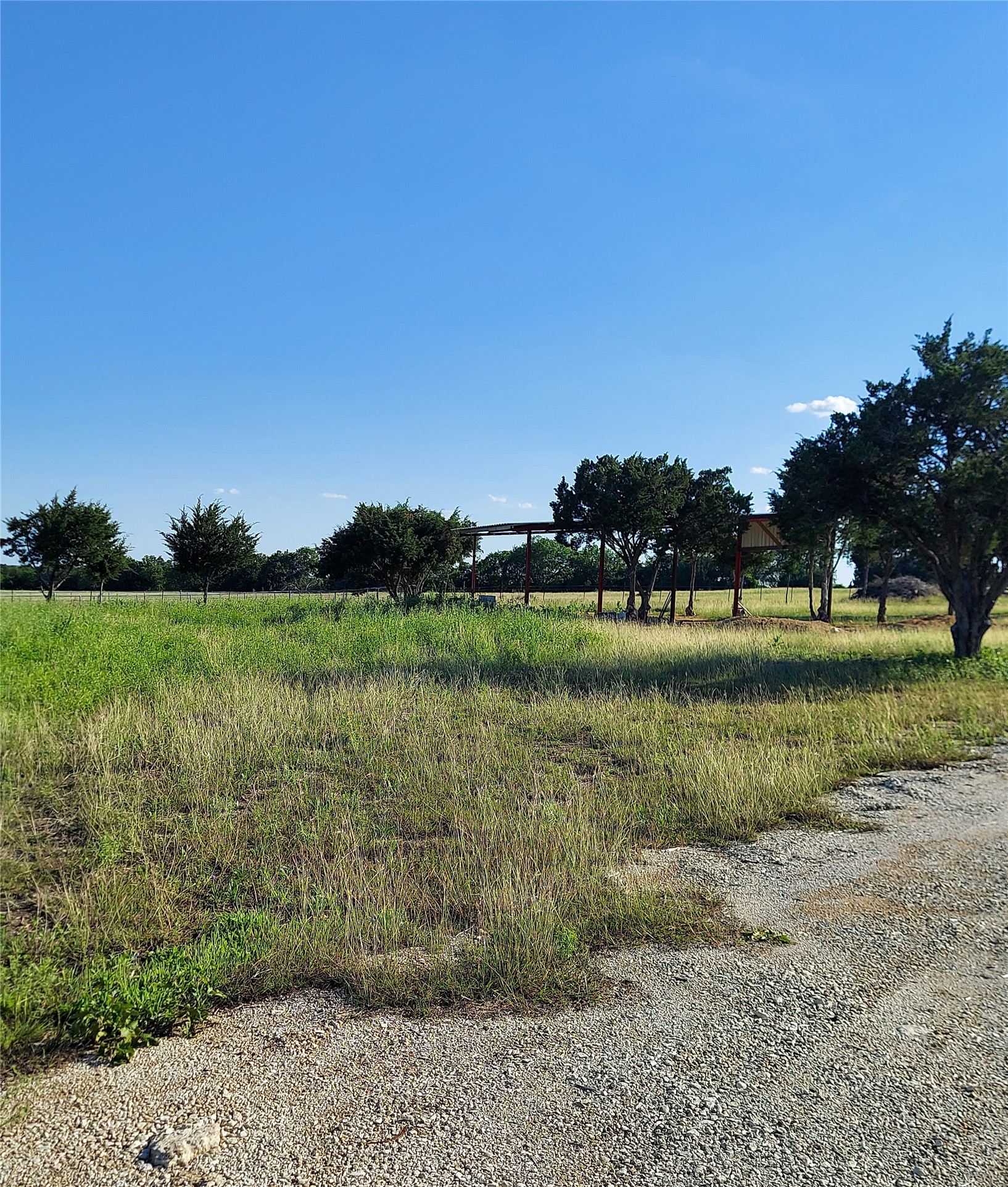 906 County Road 154 Georgetown, TX 78626 - Photo 4 of 11 Looking at the Left Side of the property