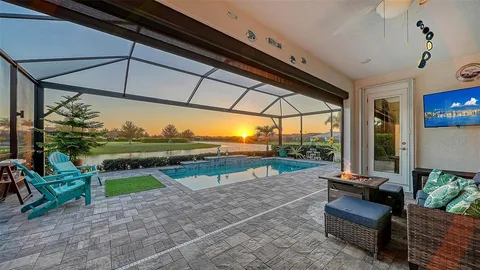 $939,900 | 4921 Surfside Circle, Bradenton, FL 34211
