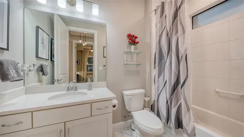 $939,900 | 4921 Surfside Circle, Bradenton, FL 34211