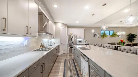 $939,900 | 4921 Surfside Circle, Bradenton, FL 34211