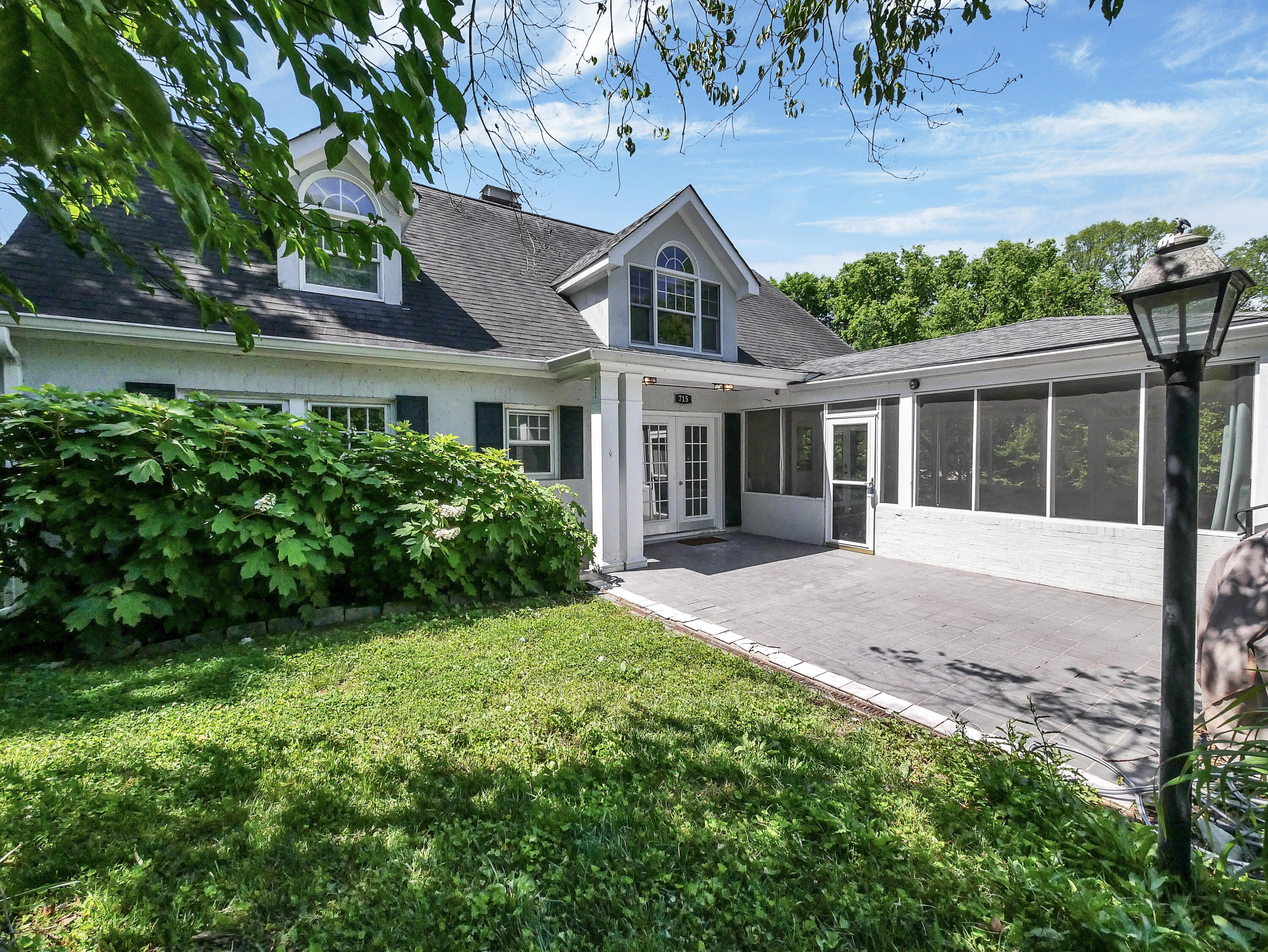 715 Oxford Road Chattanooga, TN 37405 - Photo 3 of 41 35-P1480626