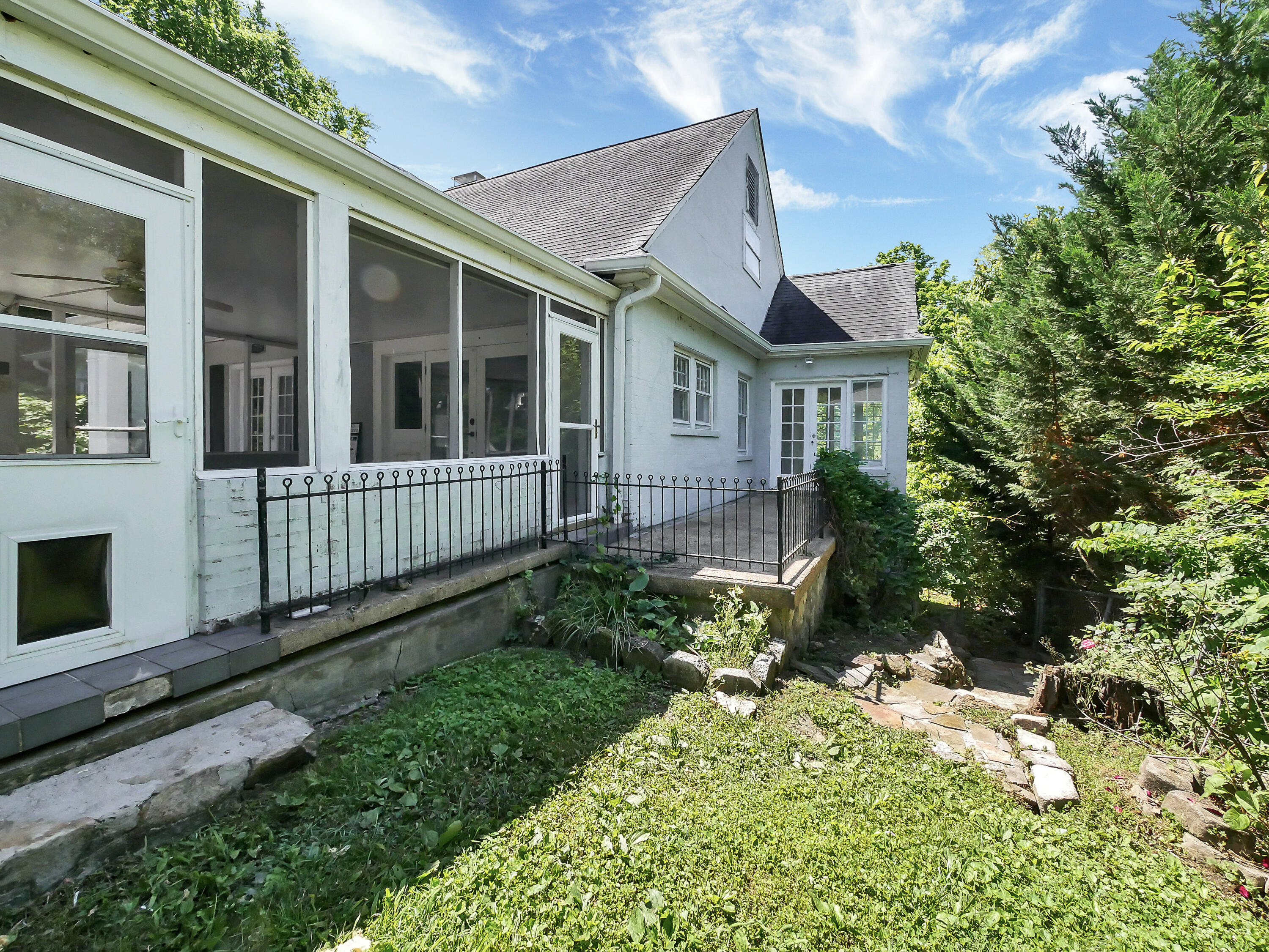 715 Oxford Road Chattanooga, TN 37405 - Photo 37 of 41 36-P1480631