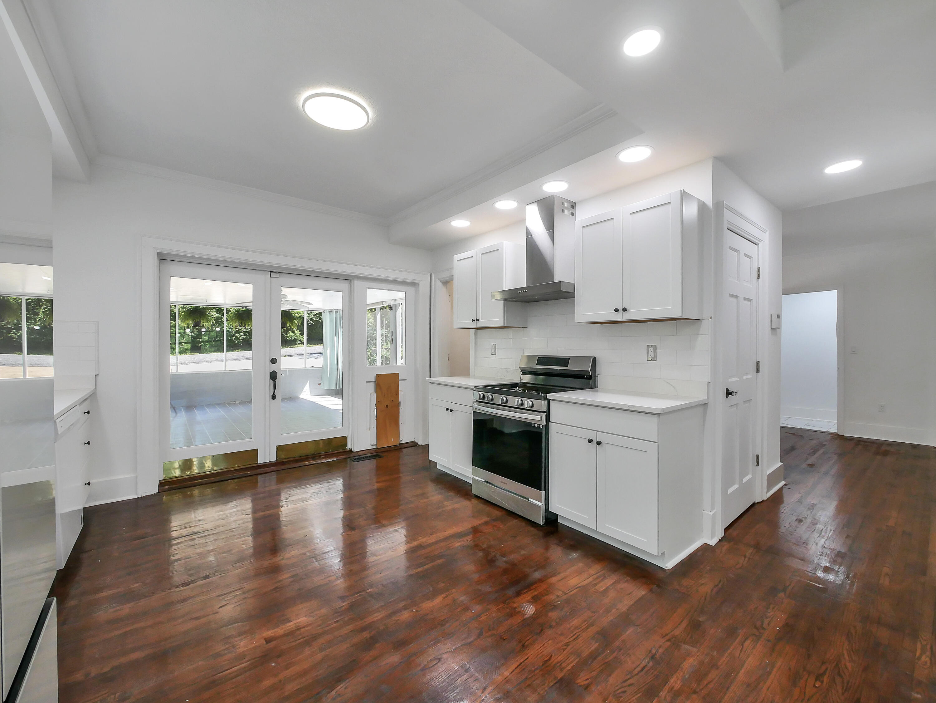 715 Oxford Road Chattanooga, TN 37405 - Photo 8 of 41 22-P1480539