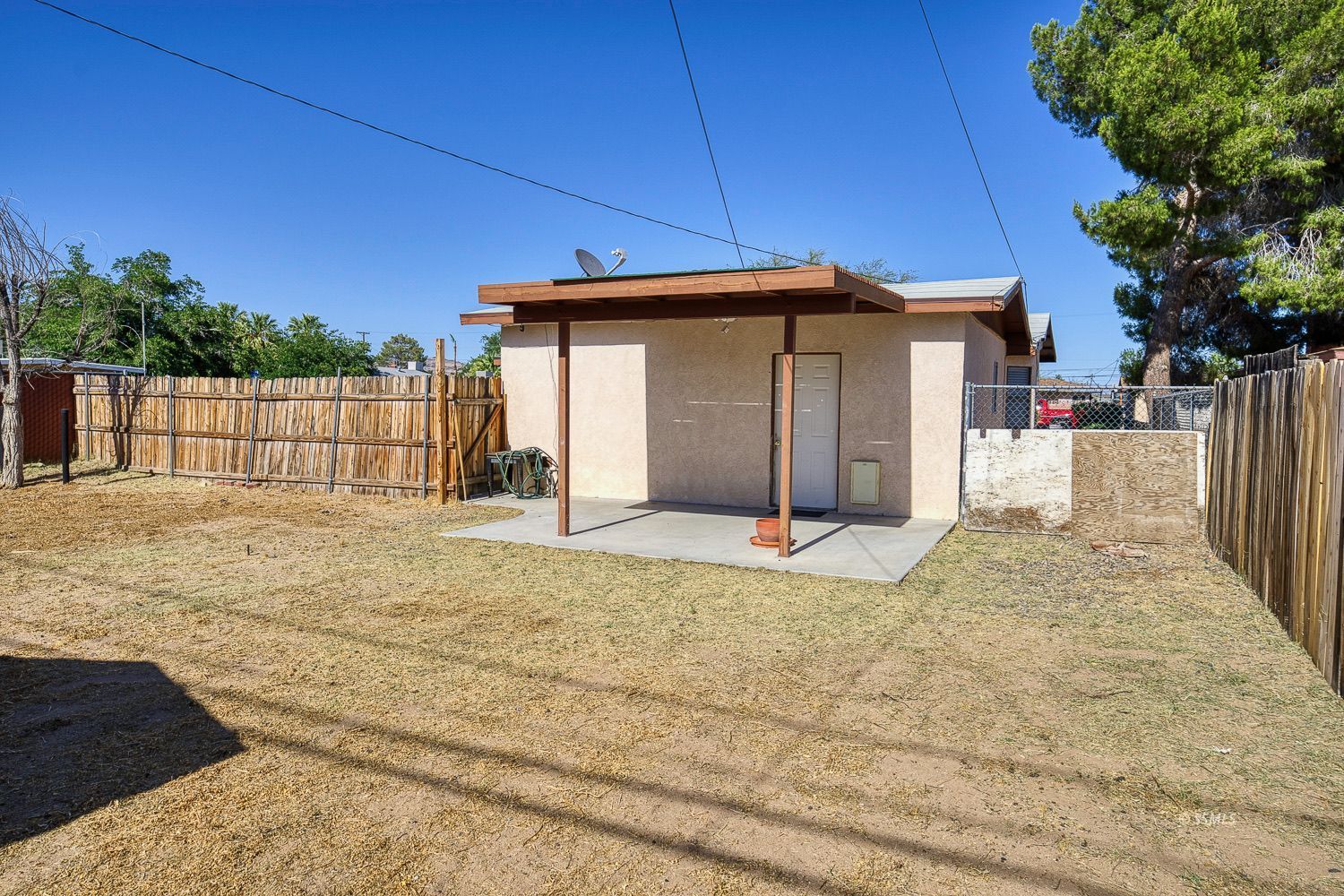 201 South Fire Opal Street Ridgecrest, CA 93555 - Photo 29 of 32