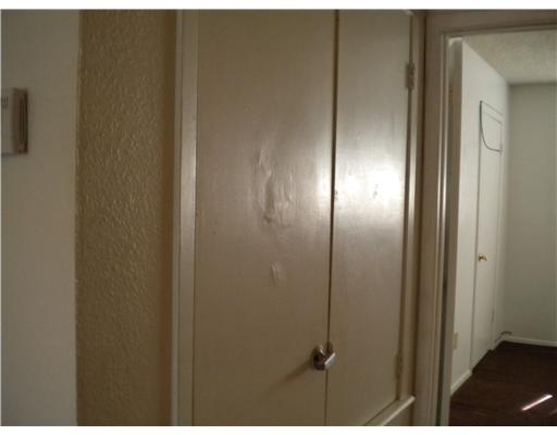 945 Quetzal Street, Unit 3 Corpus Christi, TX 78418 - Photo 9 of 10 a view of a bathroom