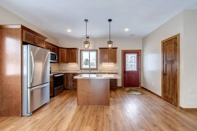 $299,900 | 411 Bullis Street, Kenyon, MN 55946