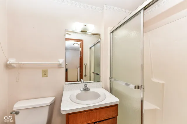 $249,900 | 2496 East 500 South, Anderson, IN 46017