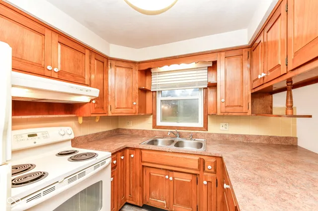 $249,900 | 2496 East 500 South, Anderson, IN 46017