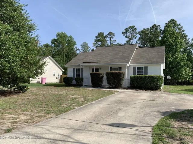 $1,750 | 4836 Acres Drive, Wilmington, NC 28411