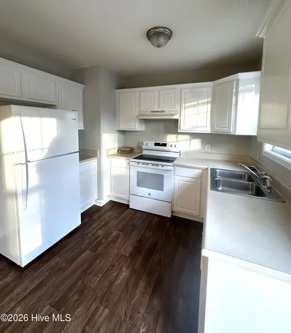 $1,750 | 4836 Acres Drive, Wilmington, NC 28411