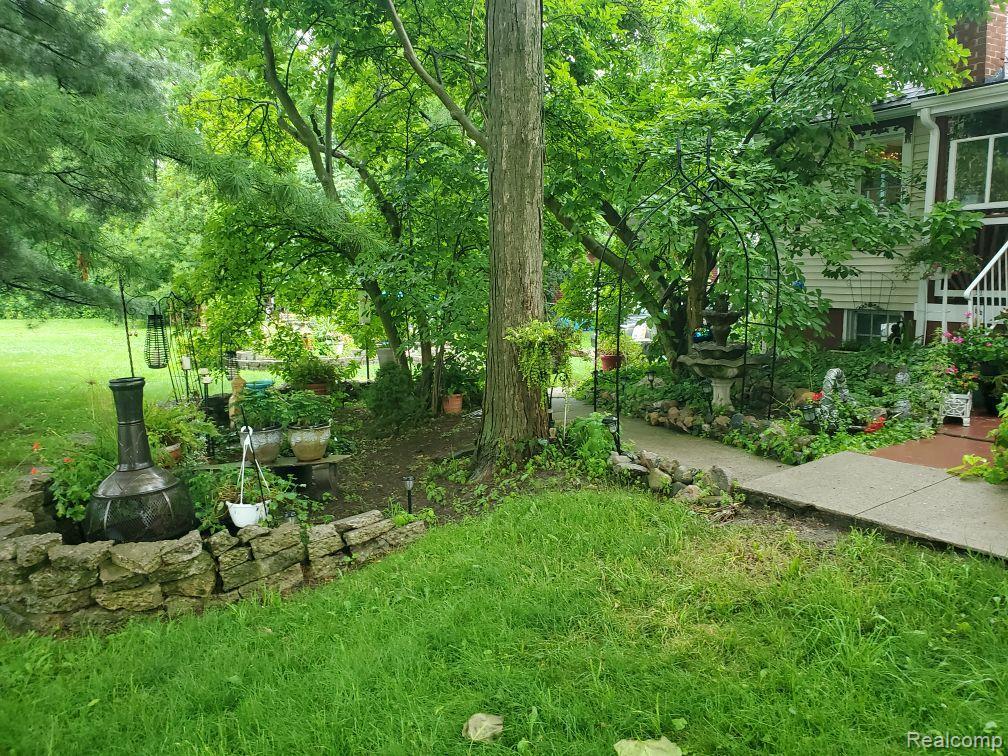 327 Reid Road Grand Blanc, MI 48439 - Photo 84 of 88