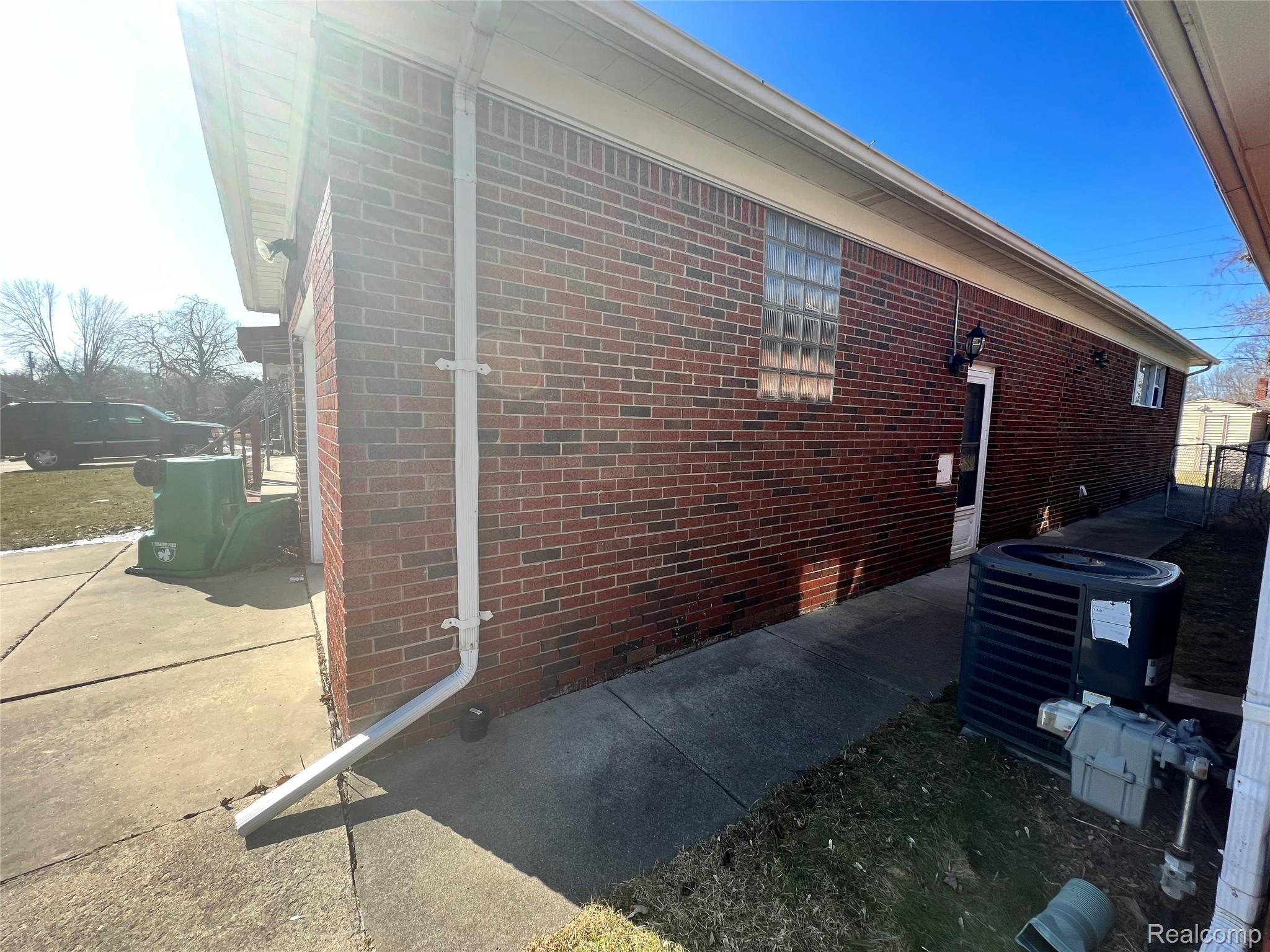 22815 Rausch Avenue Eastpointe, MI 48021 - Photo 27 of 30 Photo Feb 24, 11 17 14 AM.jpg