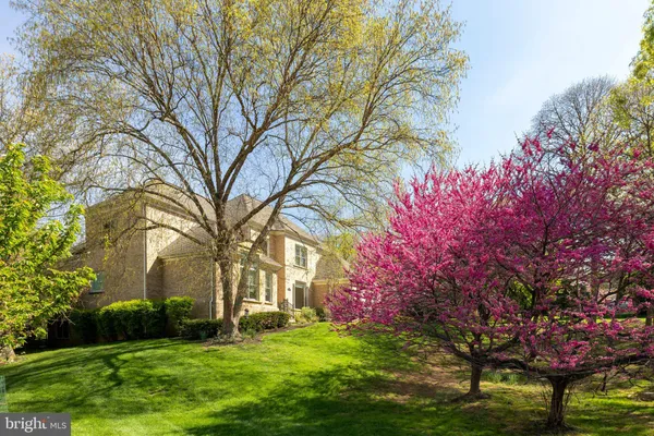 $2,690,000 | 1411 Woodhurst Boulevard, McLean, VA 22102