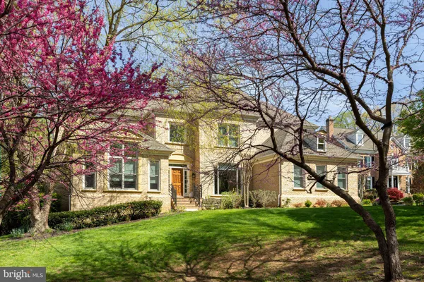 $2,690,000 | 1411 Woodhurst Boulevard, McLean, VA 22102
