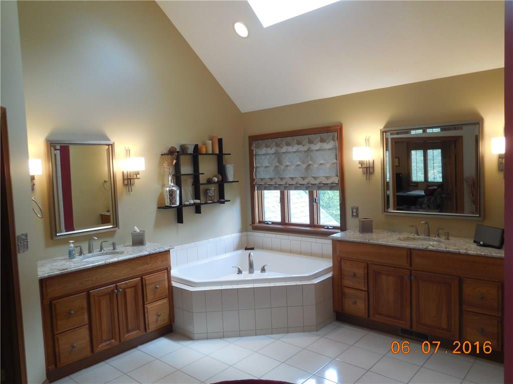 12335 Bridgewater Road Indianapolis, IN 46256 - Photo 15 of 24 Gallery Image 15