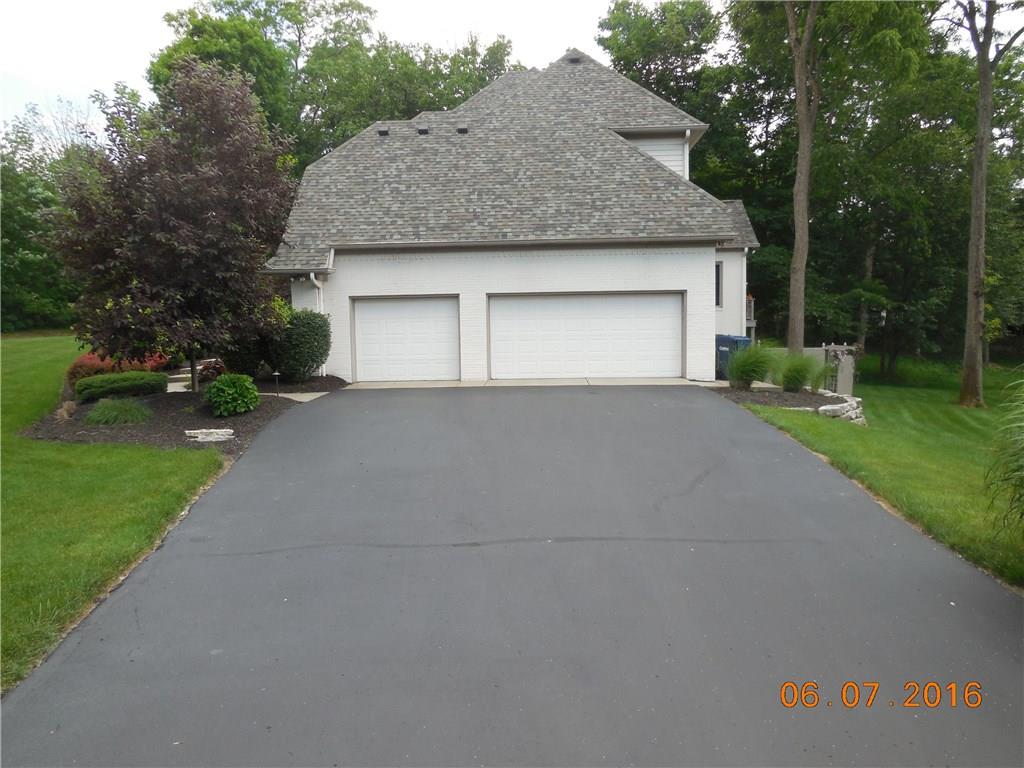 12335 Bridgewater Road Indianapolis, IN 46256 - Photo 3 of 24 Gallery Image 3