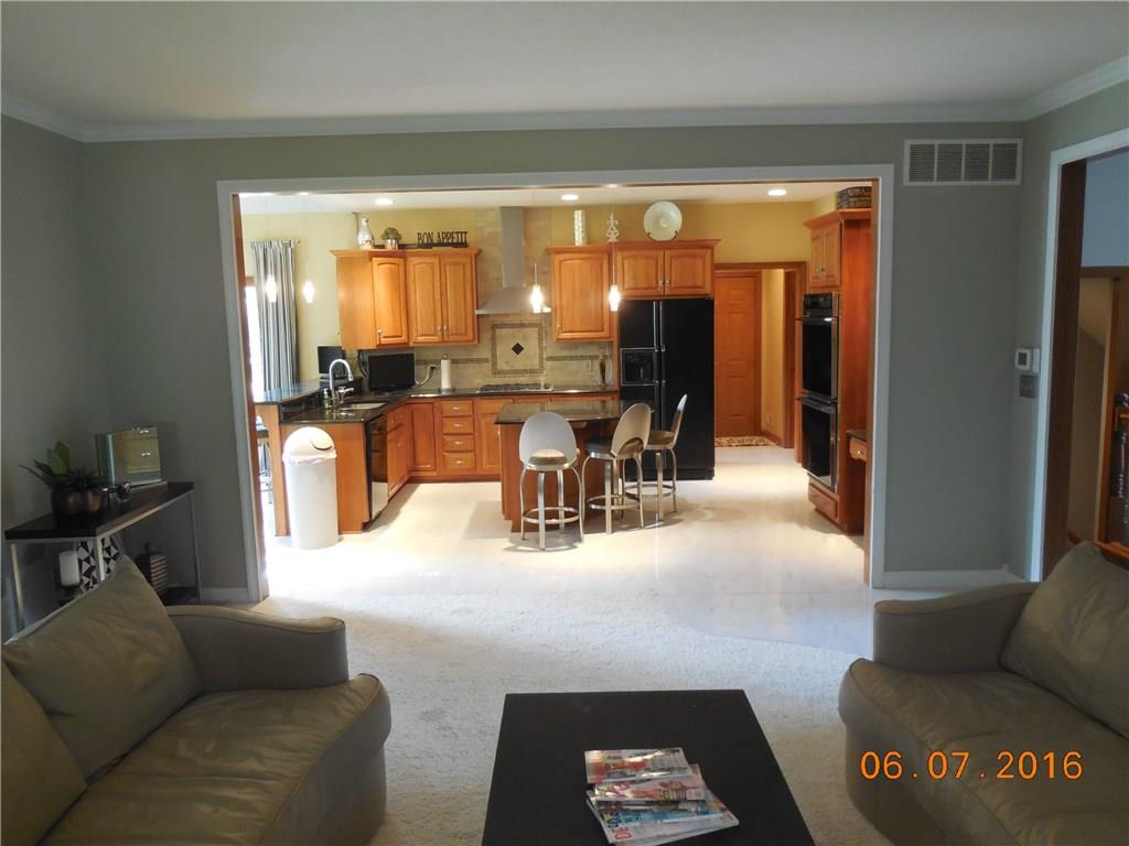 12335 Bridgewater Road Indianapolis, IN 46256 - Photo 9 of 24 Gallery Image 9
