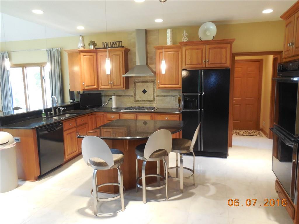12335 Bridgewater Road Indianapolis, IN 46256 - Photo 10 of 24 Gallery Image 10