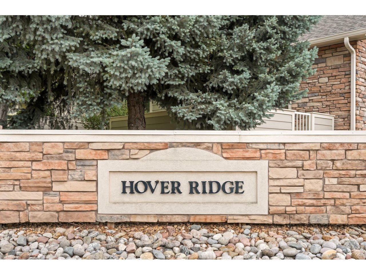 926 Hover Ridge Circle Longmont, CO 80501 - Photo 30 of 31 Beautiful entryway into the complex