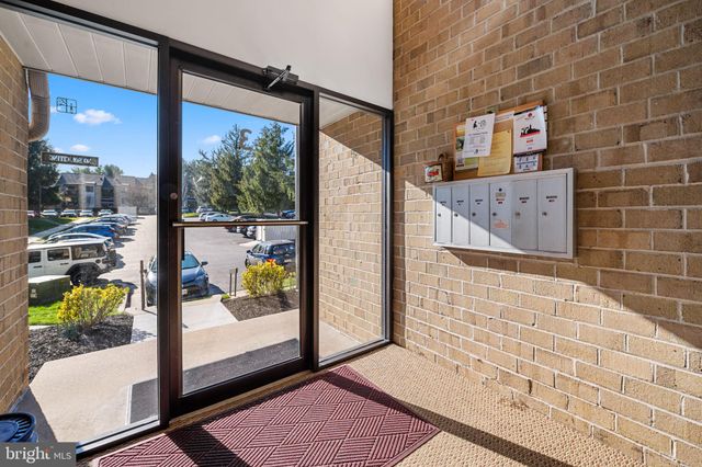 $245,000 | 3 Bailiffs Court, Unit 302, Lutherville-Timonium, MD 21093