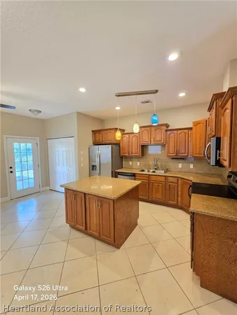 $1,700 | 208 Serenade Drive, Lake Placid, FL 33852