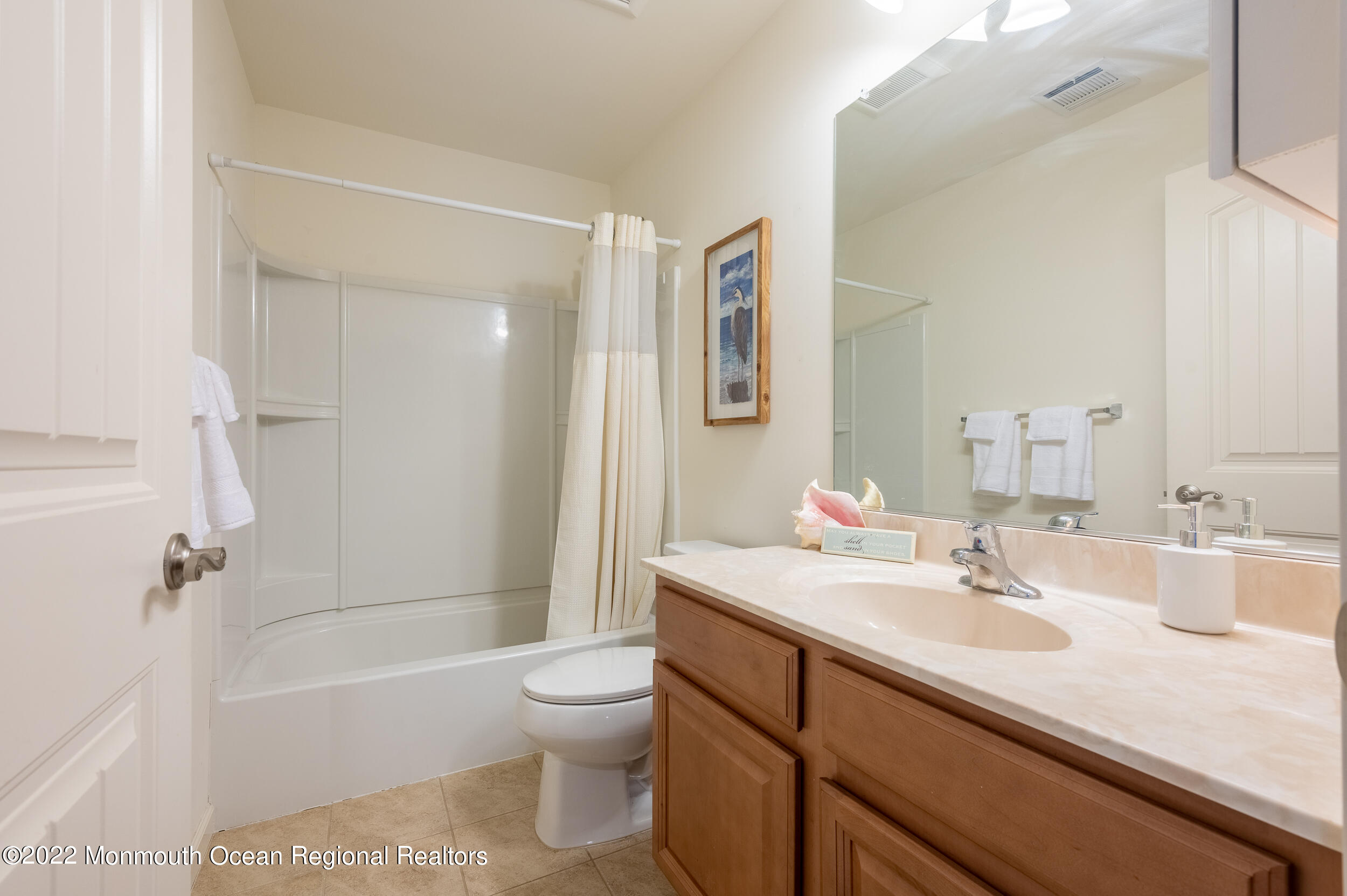 387 Kingfisher Road Tuckerton, NJ 08087 - Photo 17 of 43 Bath 1