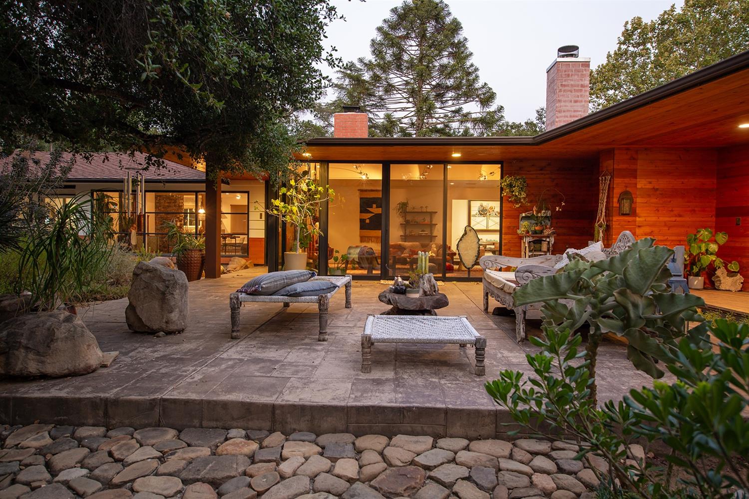 515 Del Norte Road Ojai, CA 93023 - Photo 5 of 43 Gallery Image 5