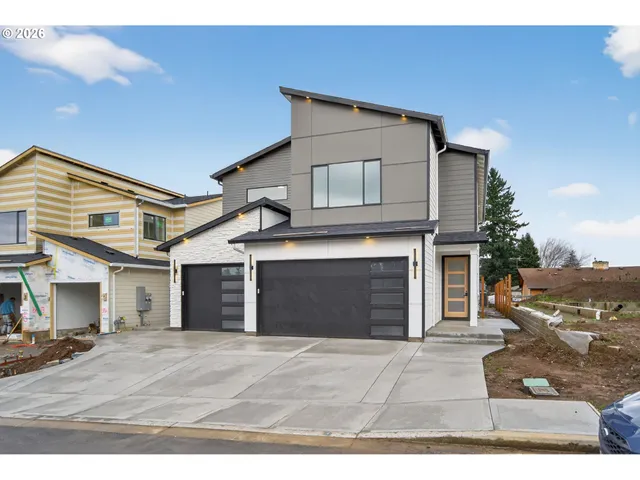 $794,500 | 5513 Northeast 43rd Place, Vancouver, WA 98661