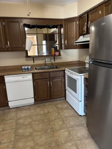 $925 | 203 Provincial Court, Unit 87, Saginaw, MI 48638