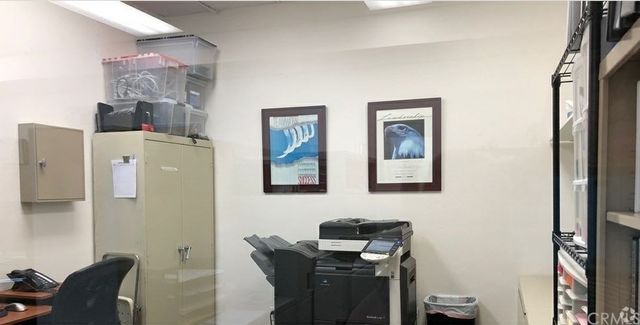 $2,000,000 | 3184 Airway Avenue, Unit B, Costa Mesa, CA 92626