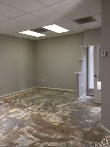 $2,000,000 | 3184 Airway Avenue, Unit B, Costa Mesa, CA 92626