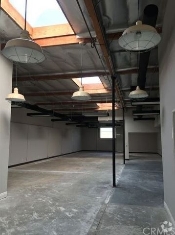 $2,000,000 | 3184 Airway Avenue, Unit B, Costa Mesa, CA 92626