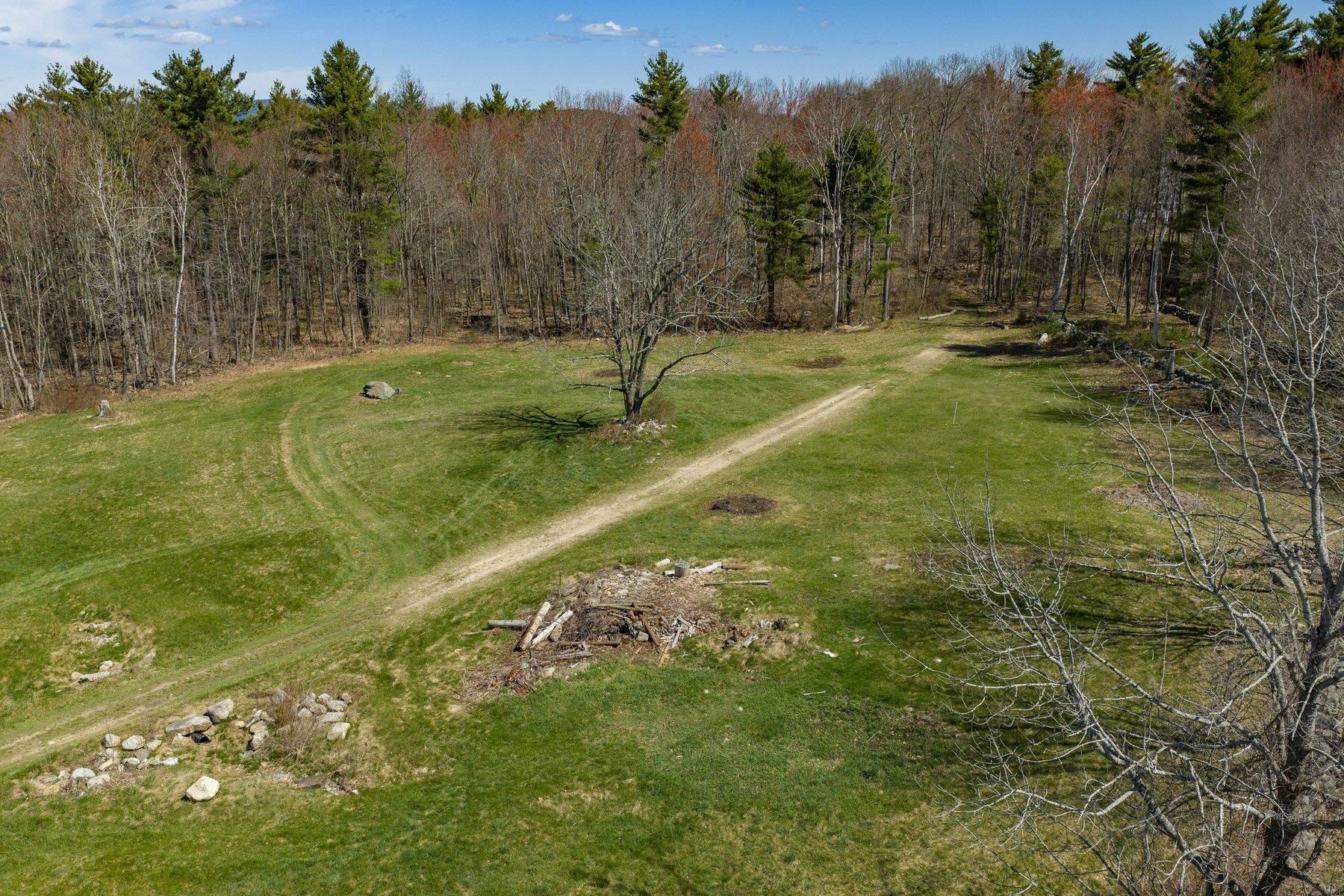 393 High Street Candia, NH 03034 - Photo 16 of 57