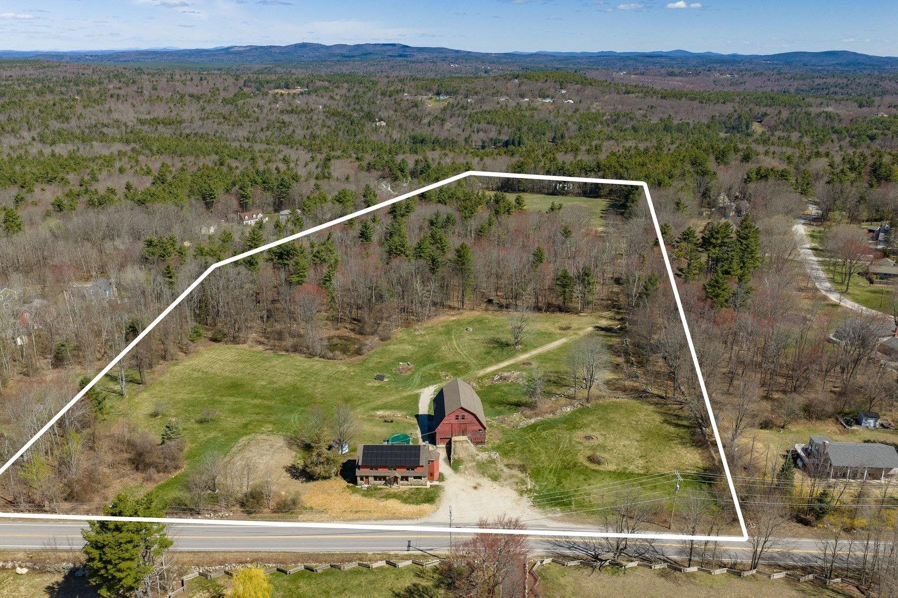 393 High Street Candia, NH 03034 - Photo 8 of 57