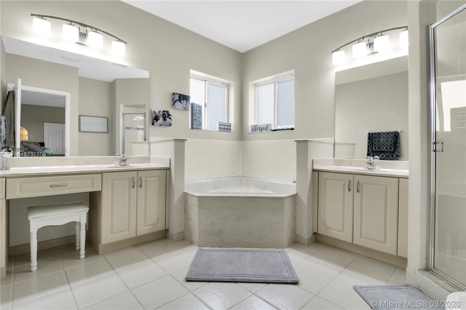 1954 Southeast 23rd Terrace Homestead, FL 33035 - Photo 12 of 14