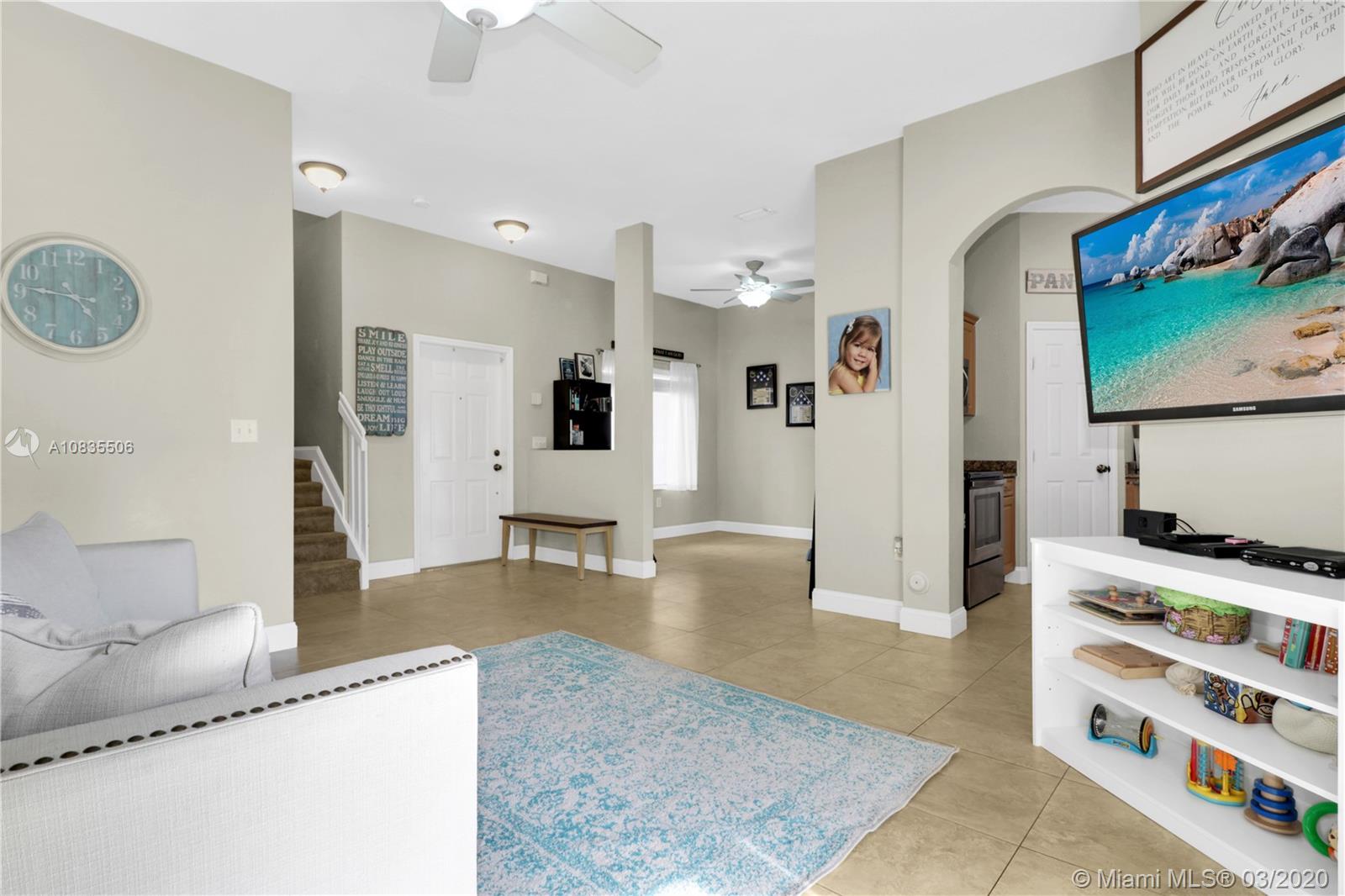 1954 Southeast 23rd Terrace Homestead, FL 33035 - Photo 5 of 14