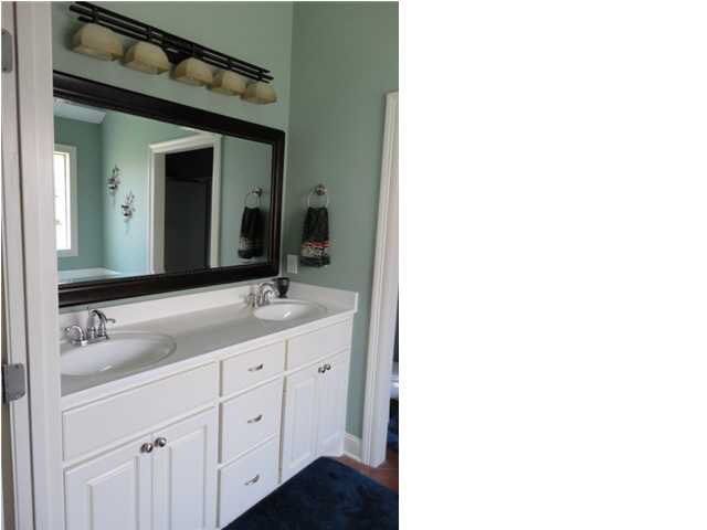 333 Kings Ridge Circle Brandon, MS 39047 - Photo 11 of 15 Master vanity