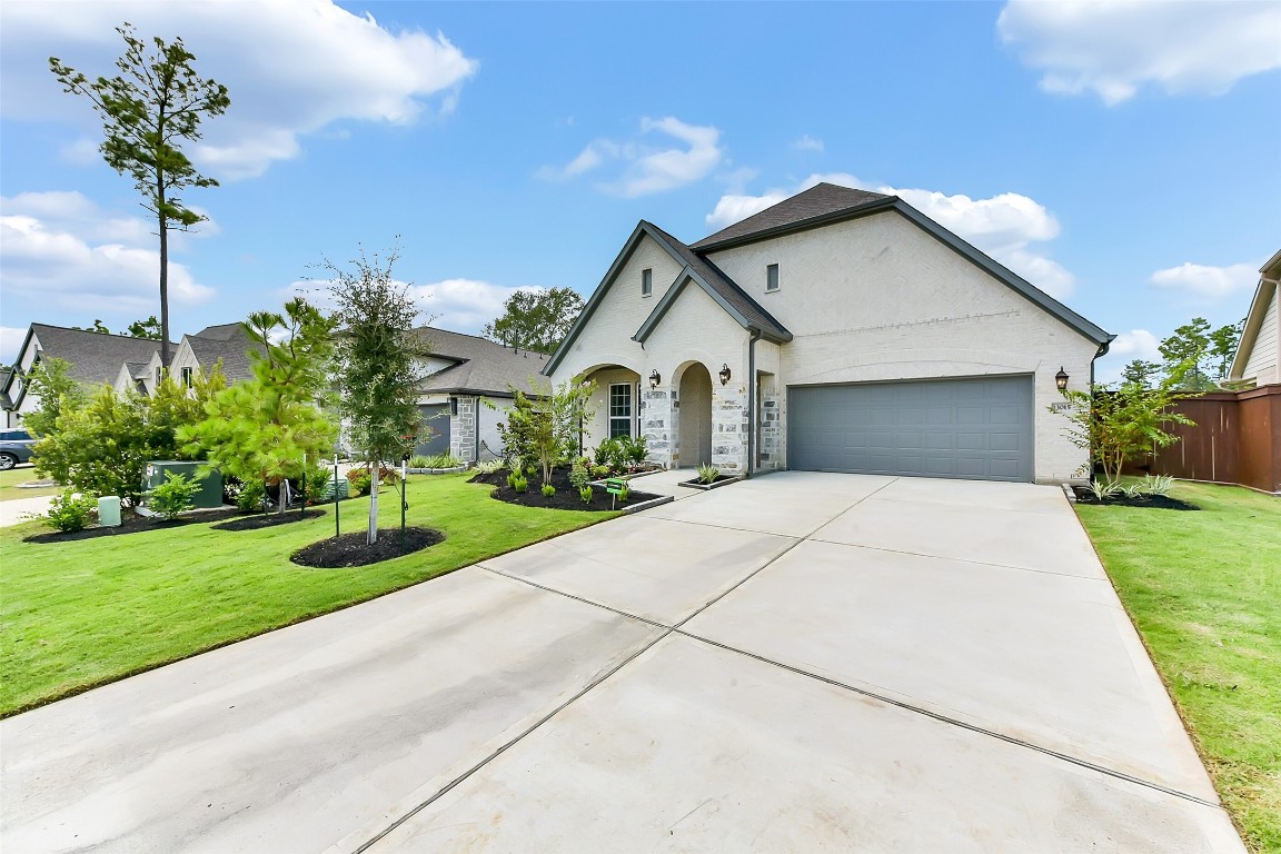 13015 Soaring Forest Drive Conroe, TX 77302 - Photo 2 of 39