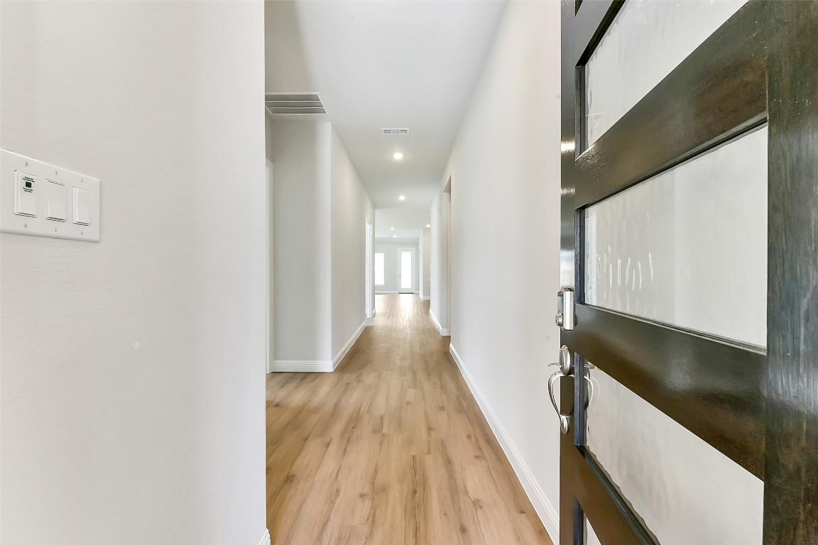 13015 Soaring Forest Drive Conroe, TX 77302 - Photo 5 of 39