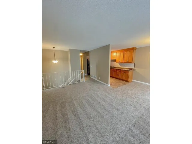 $1,900 | 10507 Decatur Circle, Bloomington, MN 55438