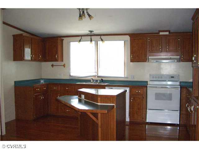 7691 South Genito Road Jetersville, VA 23083 - Photo 5 of 12 Gallery Image 5