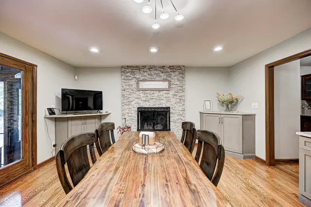 $925,000 | 6737 La Tour Circle, Indianapolis, IN 46278