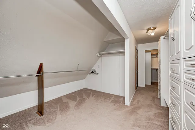 $925,000 | 6737 La Tour Circle, Indianapolis, IN 46278