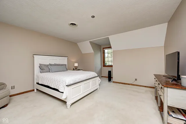 $925,000 | 6737 La Tour Circle, Indianapolis, IN 46278