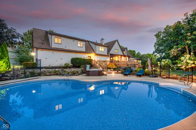 $925,000 | 6737 La Tour Circle, Indianapolis, IN 46278