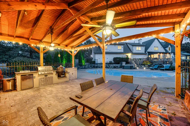 $925,000 | 6737 La Tour Circle, Indianapolis, IN 46278