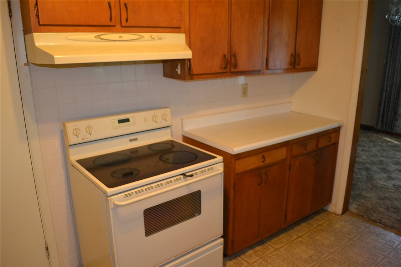 2218 South Knightridge Road Bloomington, IN 47401 - Photo 4 of 19