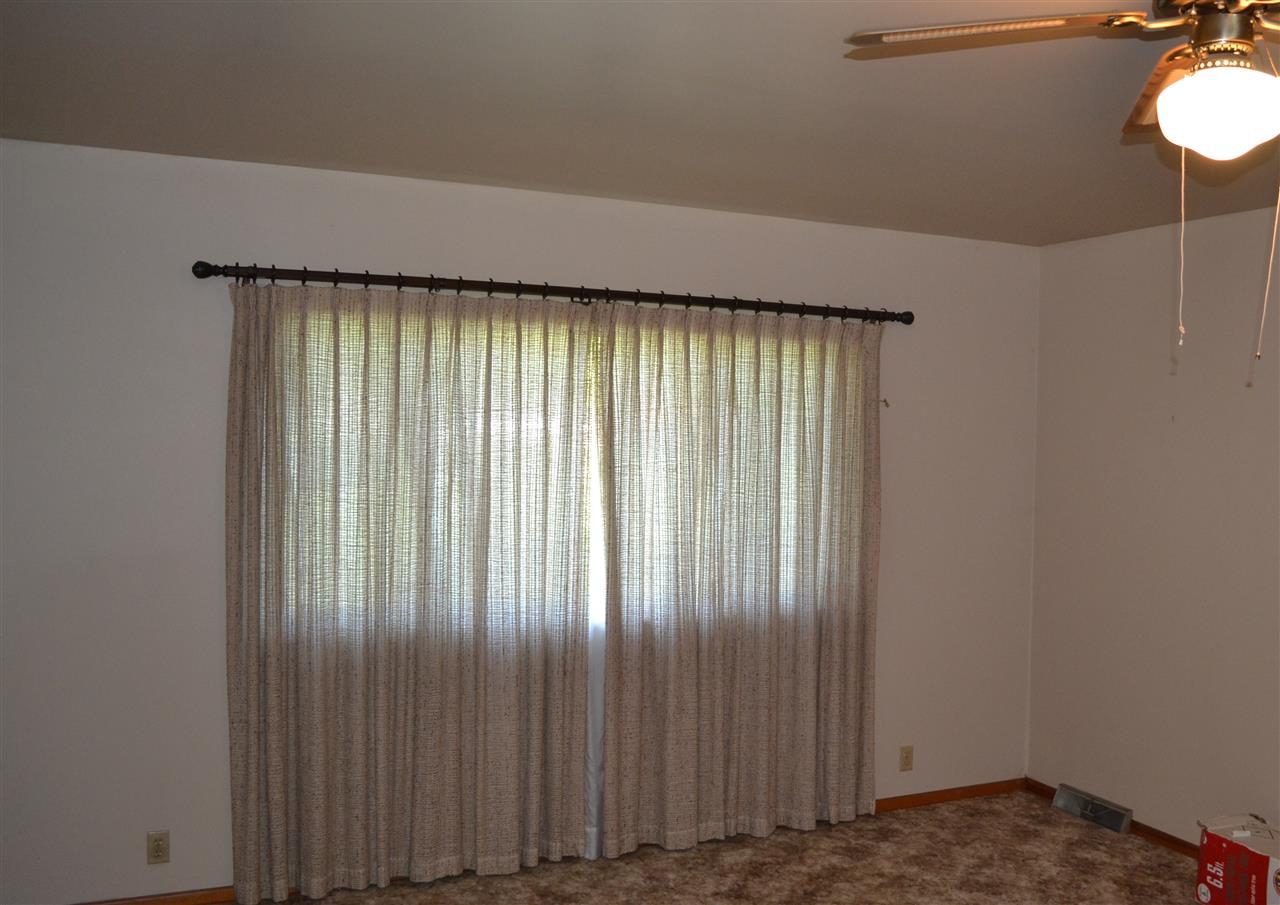 2218 South Knightridge Road Bloomington, IN 47401 - Photo 8 of 19