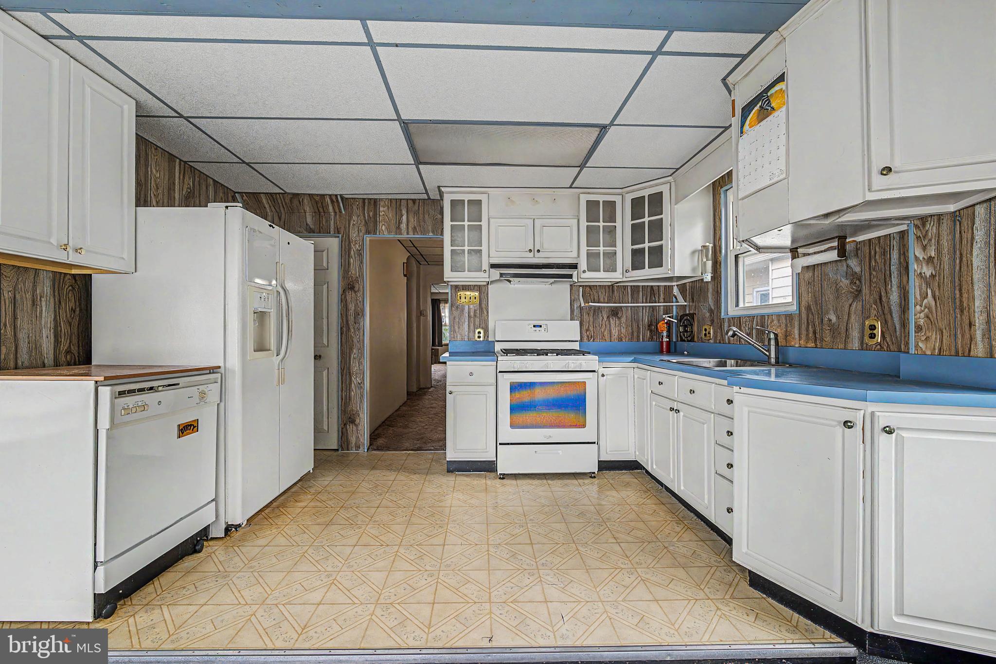 34 Ridgeway Avenue Oaklyn, NJ 08107 - Photo 9 of 26