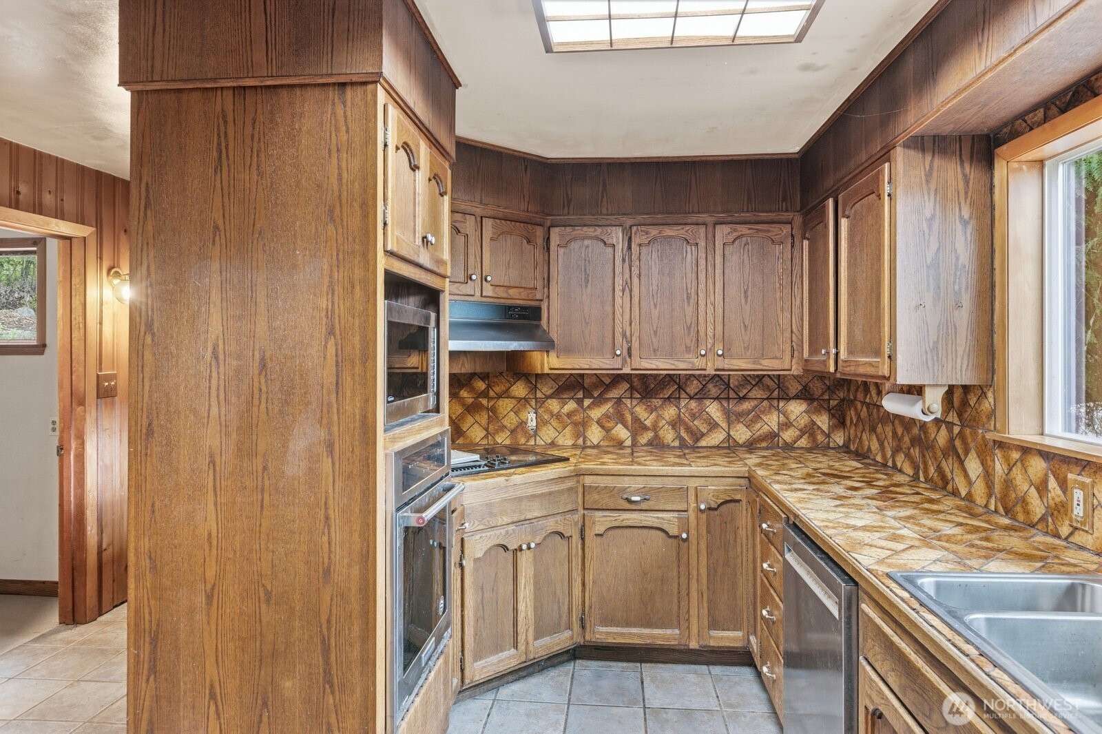 829 Southwest Lake Roesiger Road Snohomish, WA 98290 - Photo 15 of 23